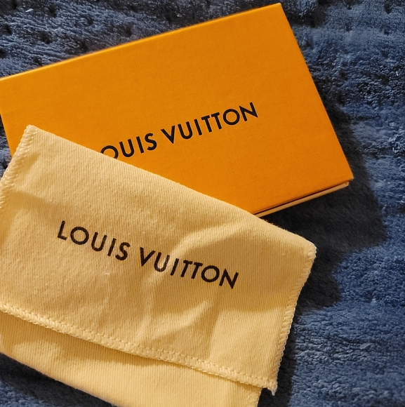 Monogram Rosalie Coin Purse Fuchs/ Pristine - Picture 9 of 10